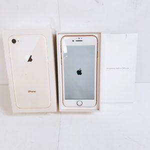 iPhone8 au 64GB ゴールド ネットワーク利用制限〇