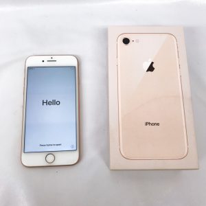 iPhone8 64GB au ネットワーク利用制限〇