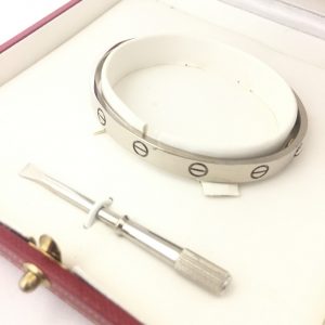 カルティエK18WGラブブレス