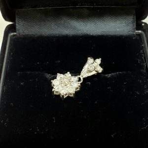 Pt900　メレダイヤ付トップ