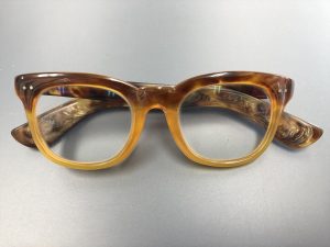 べっ甲メガネ