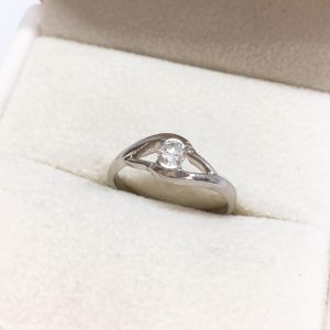 Pt900 ダイヤ0.317ct付 リング