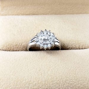 Pt900　メレダイヤ付リング