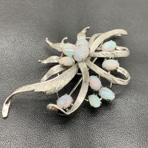K14WG オパール付ブローチ