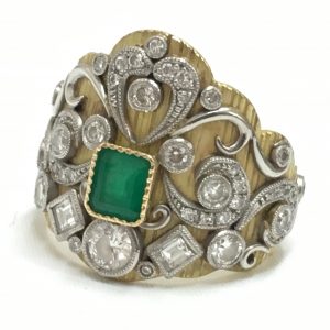 エメラルド・ダイヤモンド付き K18/Pt900 コンビ リング