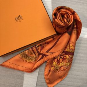 HERMES エルメス シルクスカーフ 大判スカーフ