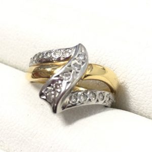 K18／Pt850メレダイヤ付きリング