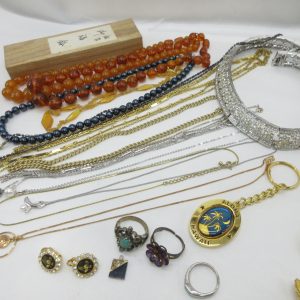 レディースアクセサリー