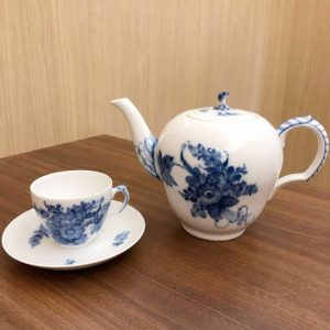 Royal Copenhagen ロイヤルコペンハーゲン ティーポット カップ&ソーサー