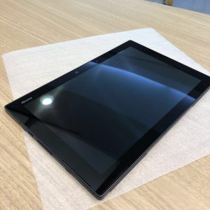 富士通 FUJITSU docomo ARROWSアロウズTab F-04H