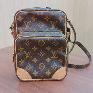 Louis Vuitton ルイヴィトン モノグラム アマゾン ショルダーバッグ