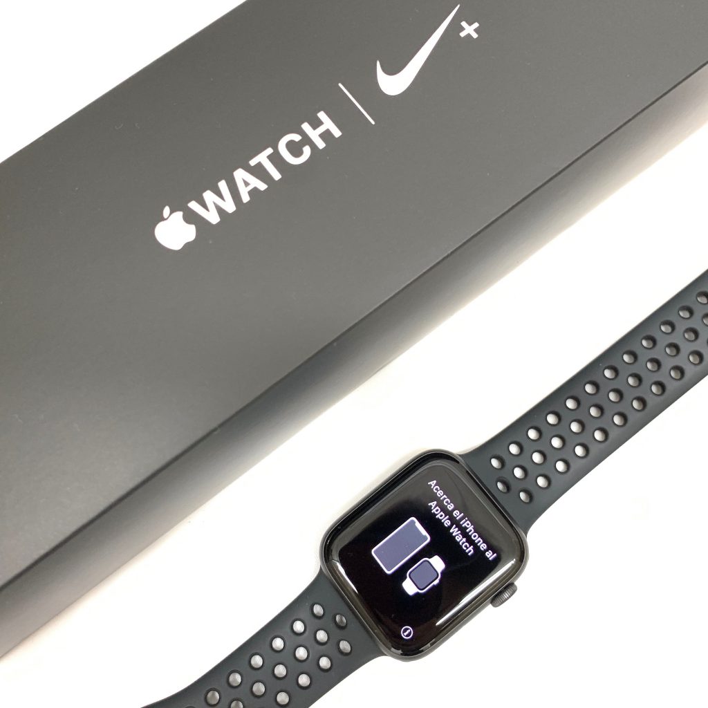 Apple Watch Nike+ Series4 GPS+Cellularモデル 44mm MTXM2J/Aの買取