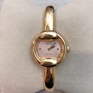 GUCCI グッチ ピンクシェル文字盤 レディース 腕時計 1400L