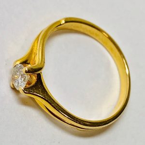 K18 ダイヤリング