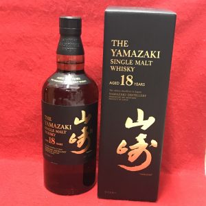 山崎18年ウイスキーボトル