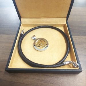 ブルガリのトンドスネークネックレス