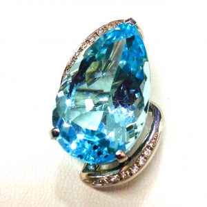 アクアマリンペンダントトップPt900 29.51ct ダイヤモンド