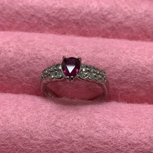 Pt900 ルビー(1.2ct)メレダイヤ(0.5ct)リング