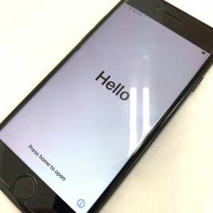iPhone 7 128GB ジェットブラック