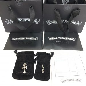 クロムハーツ トップ ピアス