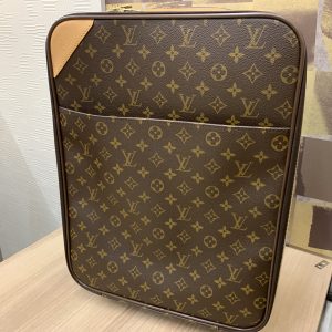 ルイヴィトン モノグラム ベガス