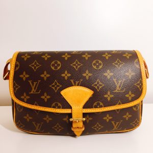 LOUIS VUITTON モノグラム ソローニュ