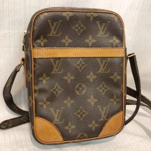 LOUIS VUITTON ルイヴィトン モノグラム ダヌーブ