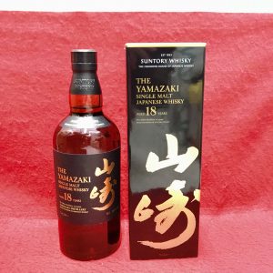 山崎18年 ウィスキーボトル