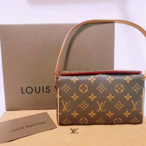 さすがや上越店 LOUISU VUITTON ルイヴィトン モノグラム レシタル