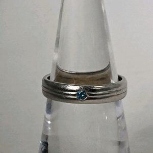 Pt900リング メレダイヤ付