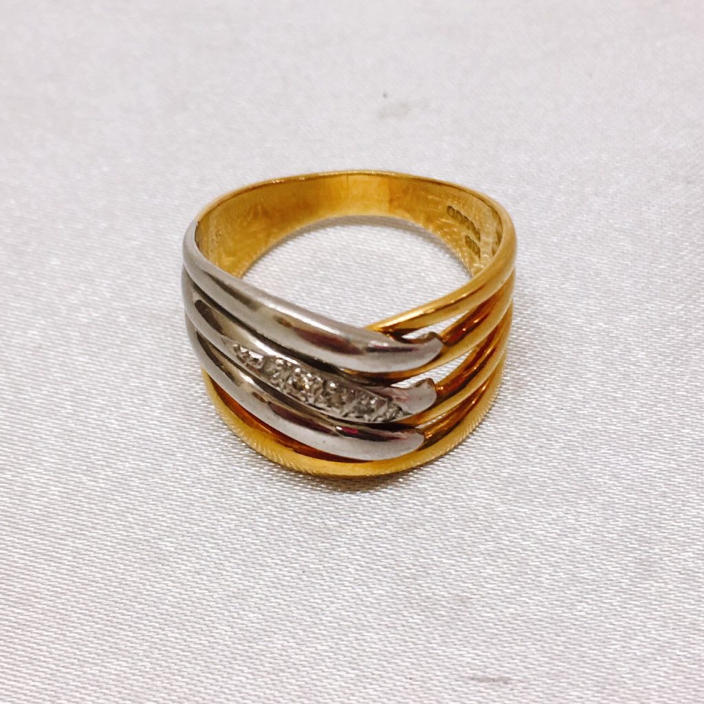 美品 Pt900ベース/K18コンビ リング 指輪 ダイヤ 0.14ct