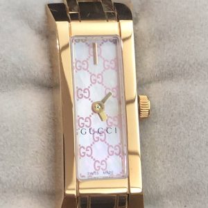 GUCCI グッチ腕時計 110