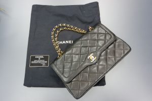 CHANEL パリ限定ショルダーバッグ