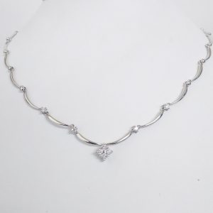 K18WGネックレス0.48ctメレダイヤモンド付き