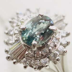 アレキサンドライト 0.6ct メレダイヤ0.38ct リング