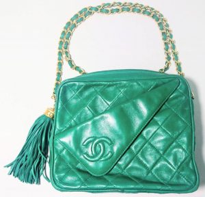 CHANEL フリンジチェーンバック