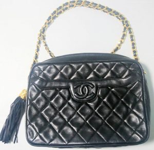 CHANEL フリンジ チェーンバック
