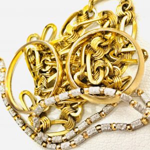 金 アクセサリー