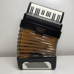 アコーディオン型 ウィスキー 山崎