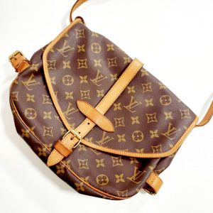 LOUIS VUITTON ルイヴィトン モノグラム ソミュール