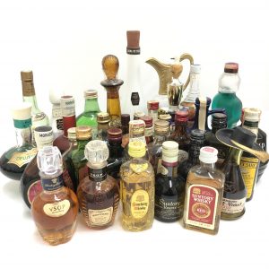 ウイスキー・ブランデーなどのミニボトル