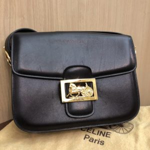 セリーヌ　ショルダーバッグ