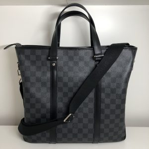 ルイヴィトン グラフィット　タダオ　トートバッグ