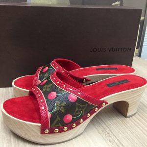 ルイヴィトン　チェリー柄サンダル
