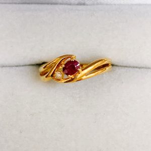 K18 ルビー＆メレダイヤ付リング