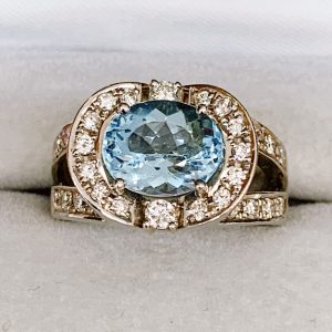 Pt900 トパーズ＆メレダイヤ付リング