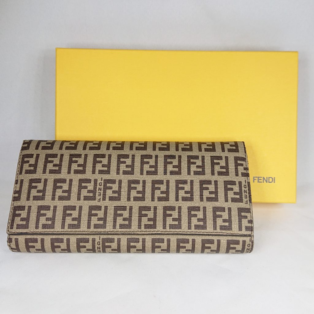 財布D310 美品★ フェンディ FENDI ズッカ柄 長財布