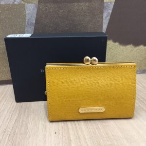Burberry がま口財布