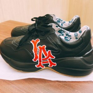 GUCCI　スニーカー