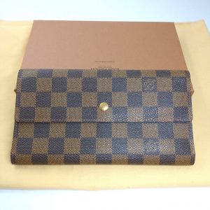 ルイ・ヴィトン　ポルトフォイユ・サラ　TH0032　財布